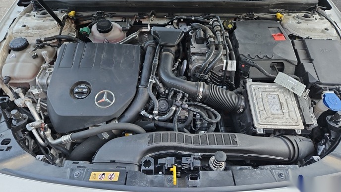 Mercedes-Benz CLA 250 e Progressive Leder NAVI SHZ LED 11