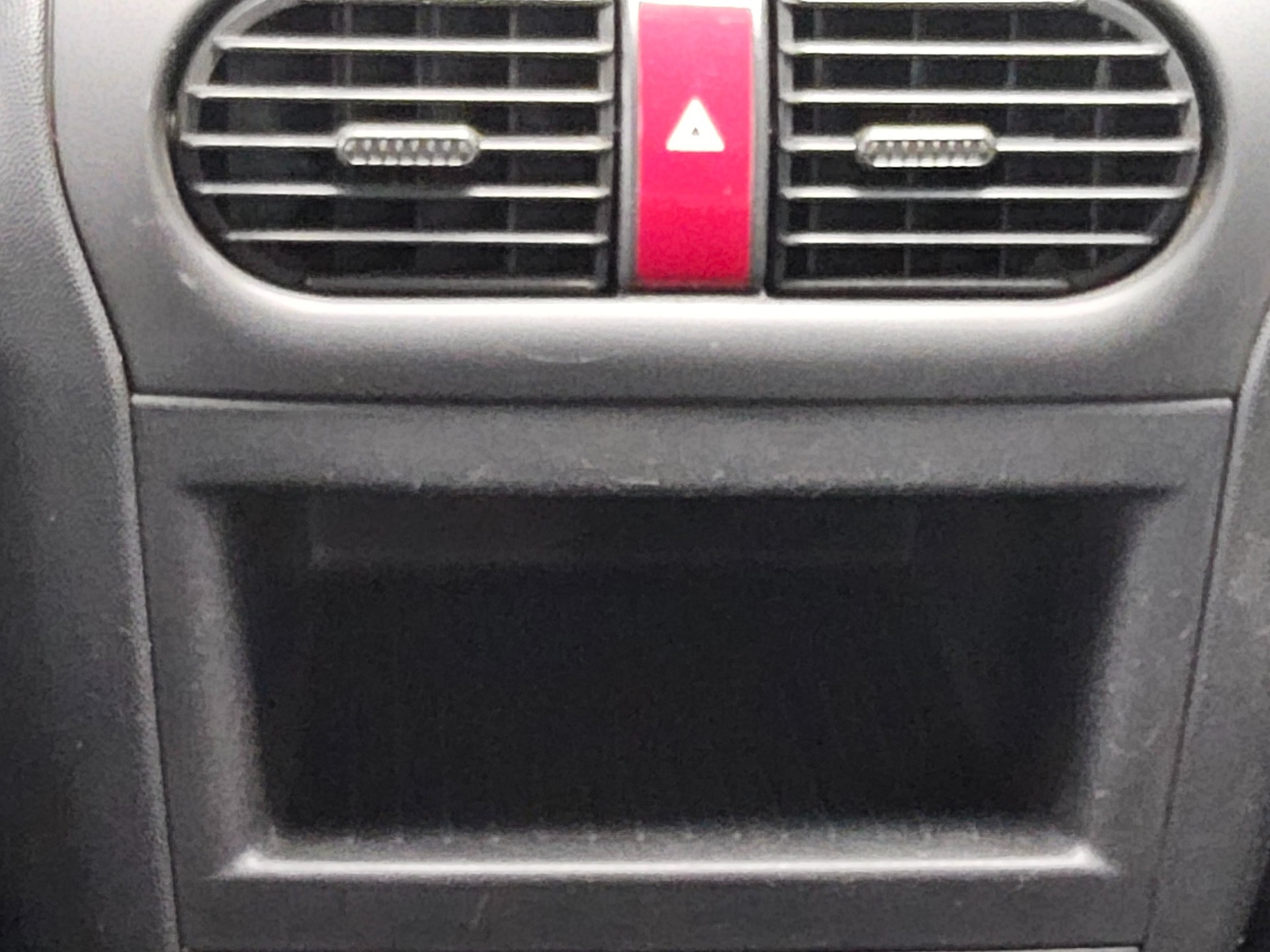 Opel Combo 1.4 5-Sitze HU 02/27 Servo 7