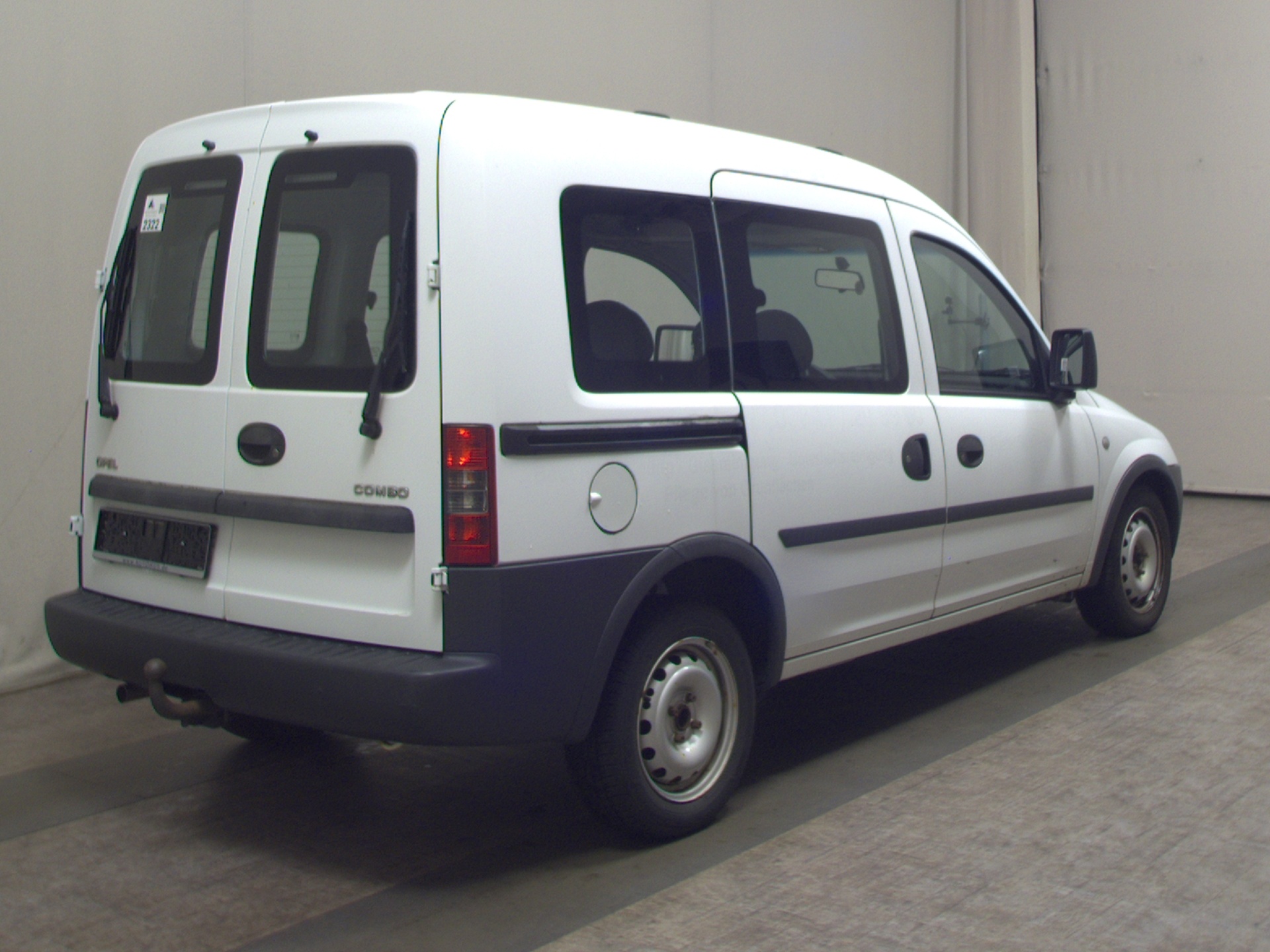 Opel Combo 1.4 5-Sitze HU 02/27 Servo 4