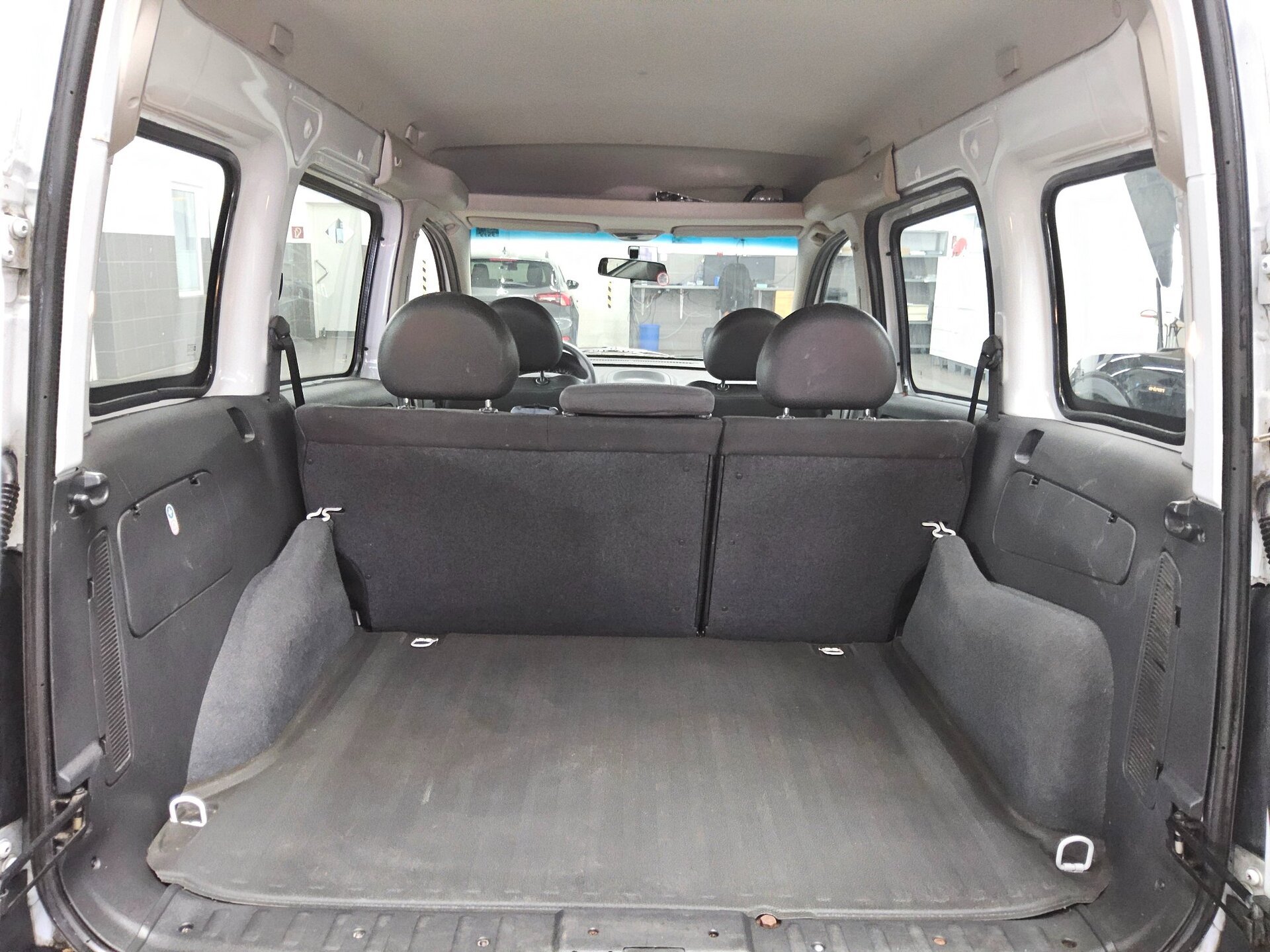 Opel Combo 1.4 5-Sitze HU 02/27 Servo 11