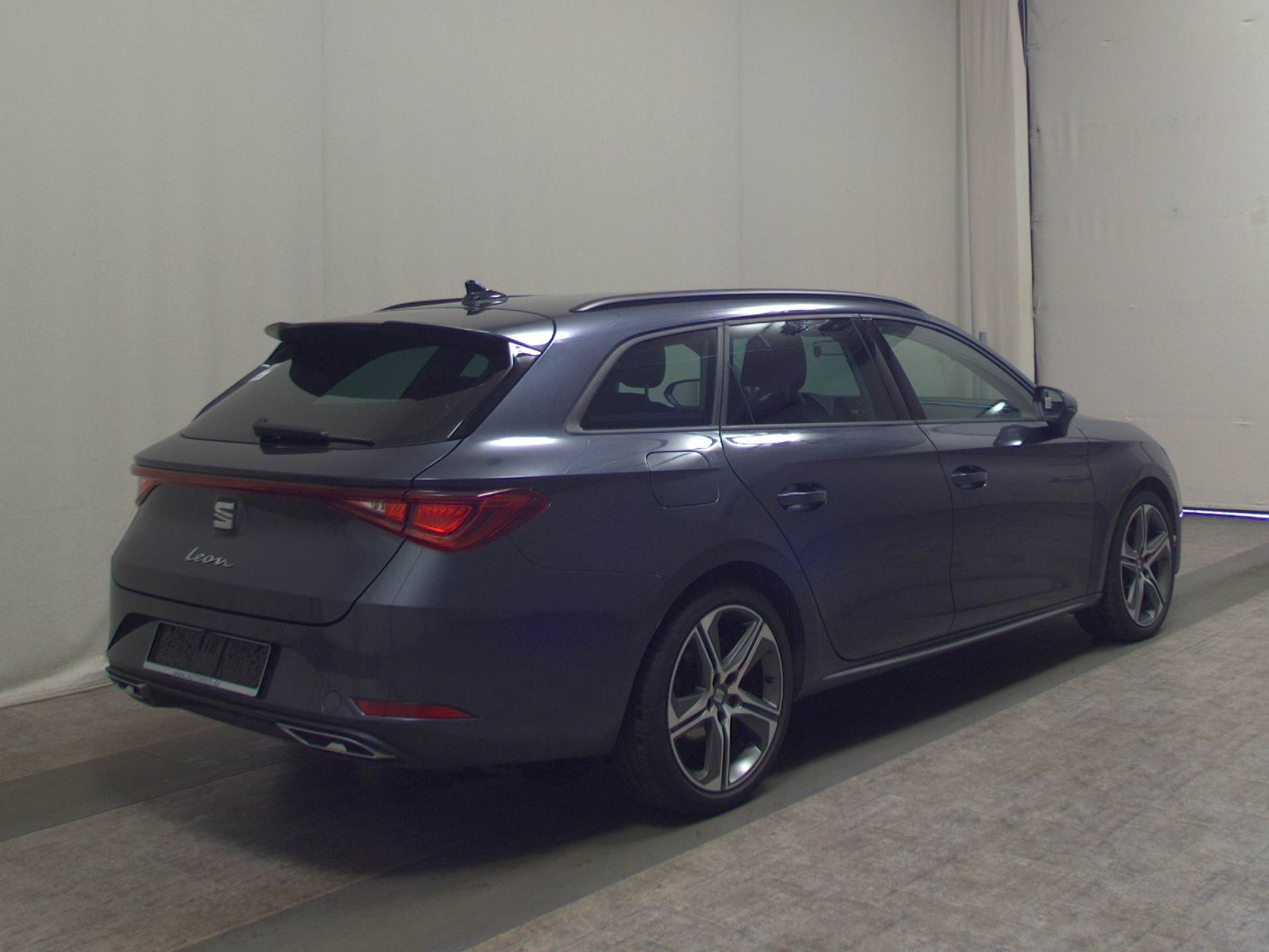 Seat Leon Sportstourer 2.0 TDI FR Navi LED RFK ACC 4