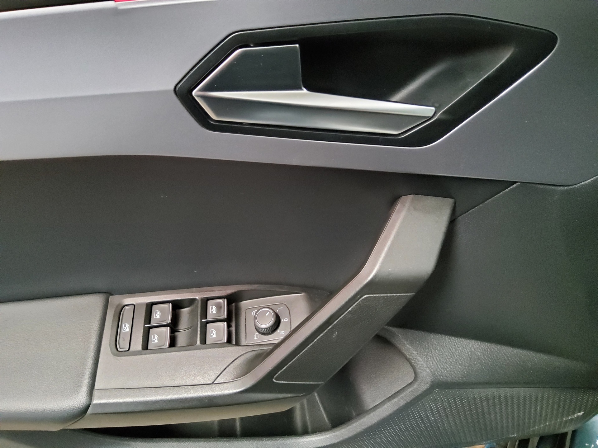 Seat Leon Sportstourer 2.0 TDI FR Navi LED RFK ACC 10
