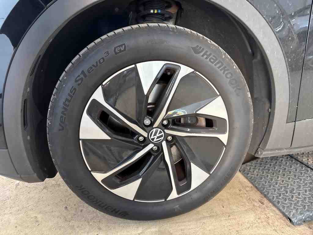 Volkswagen ID.4 Pro Performance NAVI KLIMAAUT LED SHZ PDC 11