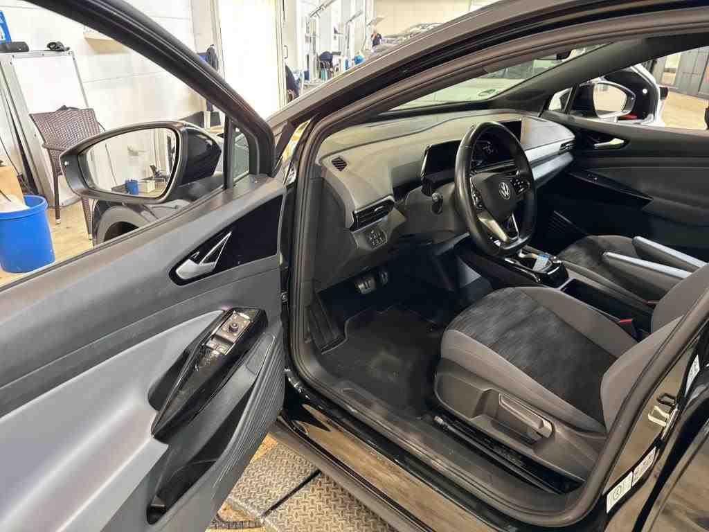 Volkswagen ID.4 Pro Performance NAVI KLIMAAUT LED SHZ PDC 6