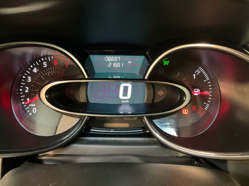 Renault Clio Grandtour 0.9 TCe RADIO TEMPO 9