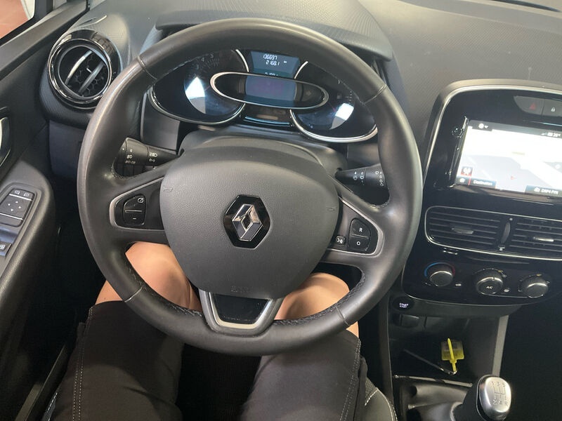 Renault Clio Grandtour 0.9 TCe RADIO TEMPO 8