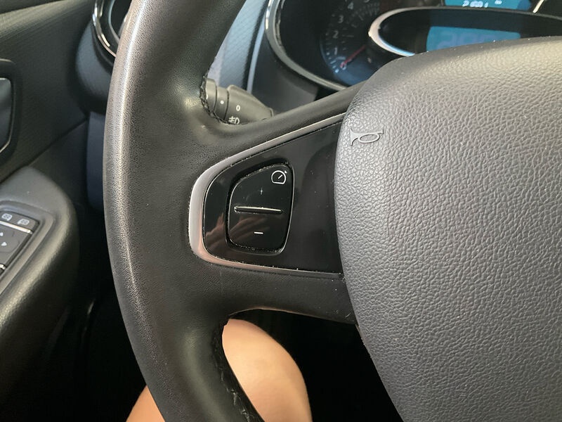 Renault Clio Grandtour 0.9 TCe RADIO TEMPO 11
