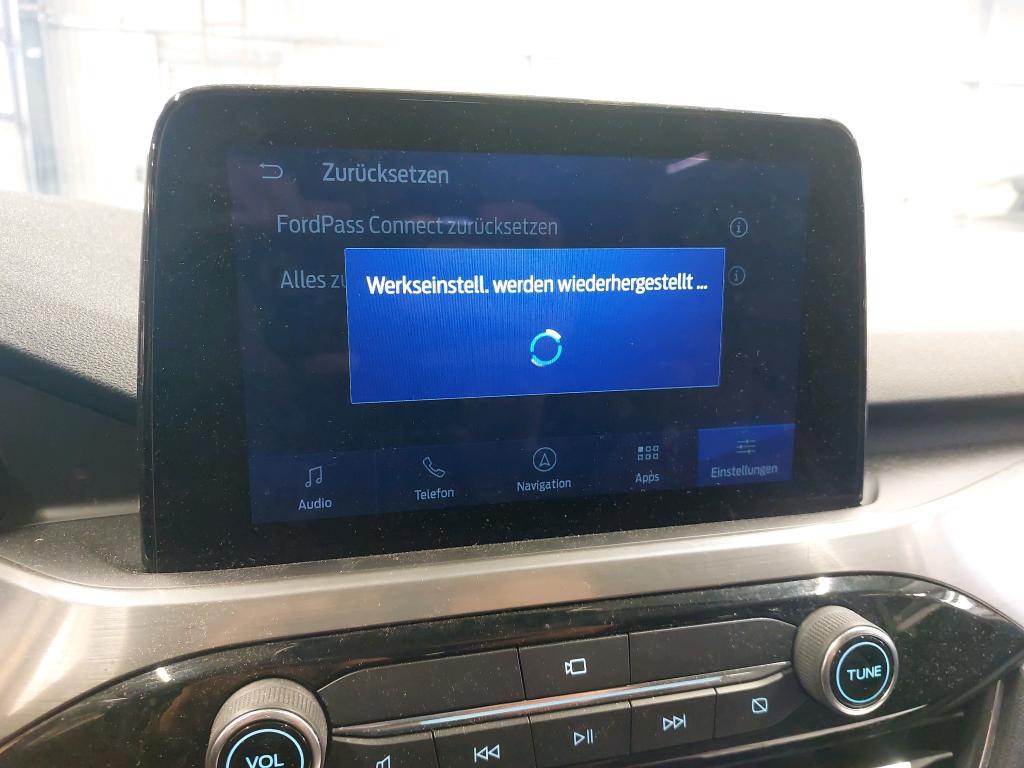 Ford Kuga 1.5 EB Titanium X Navi LED DigiTacho HuD AHK 12