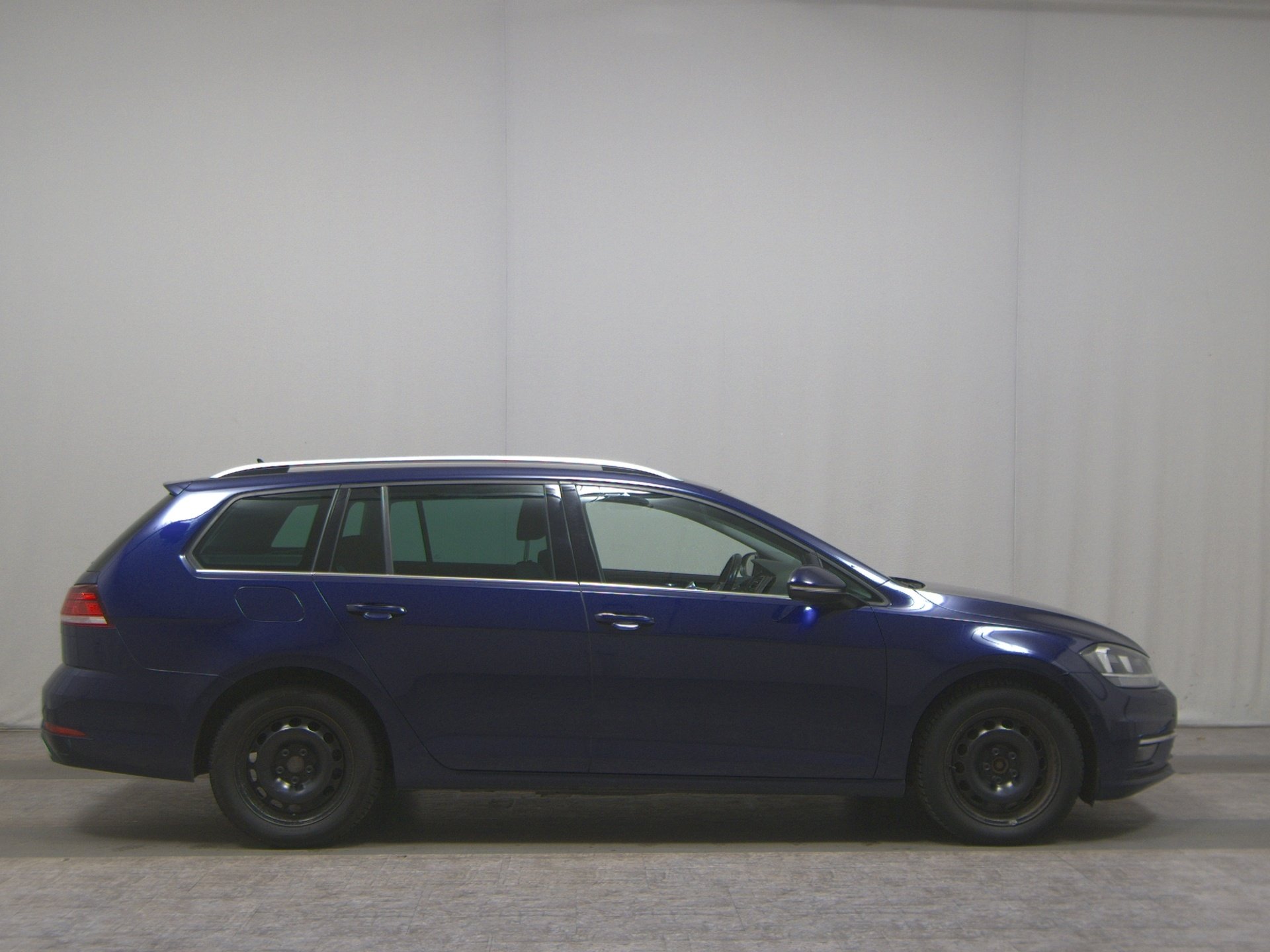Volkswagen Golf-7 Var. 2.0 TDI Highline DSG AHK ACC RfK