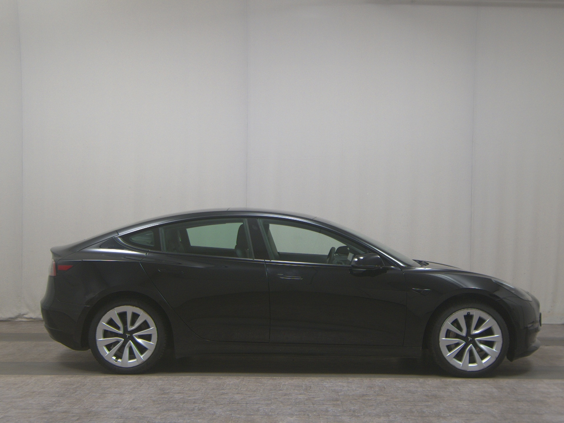 Tesla Model 3 Long Range AWD Leder Navi ACC RfK 4xShz
