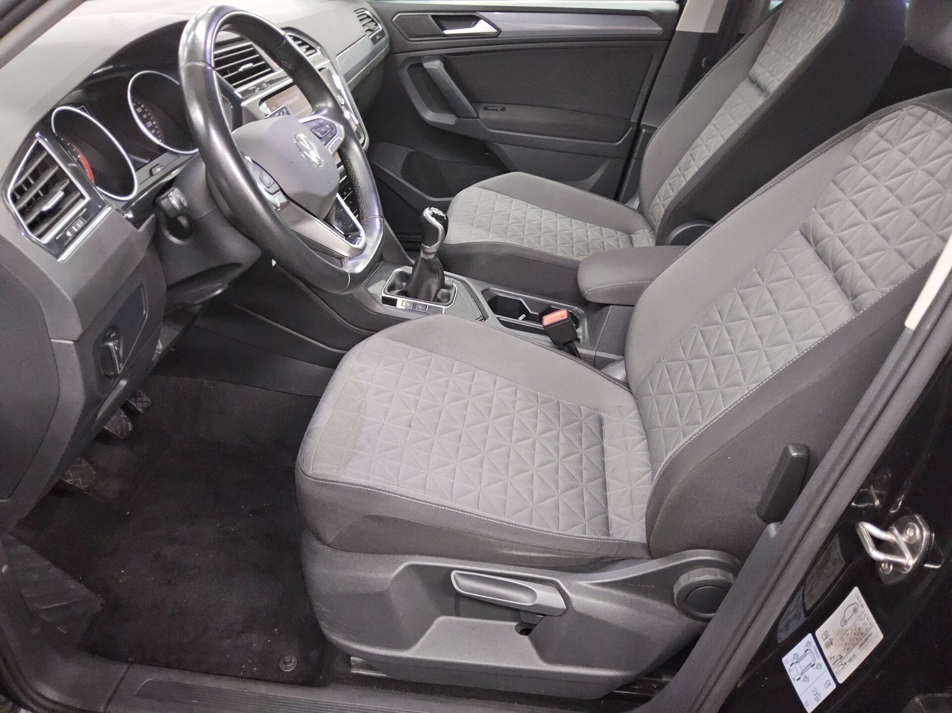 Volkswagen Tiguan 2.0 TDI Life 8
