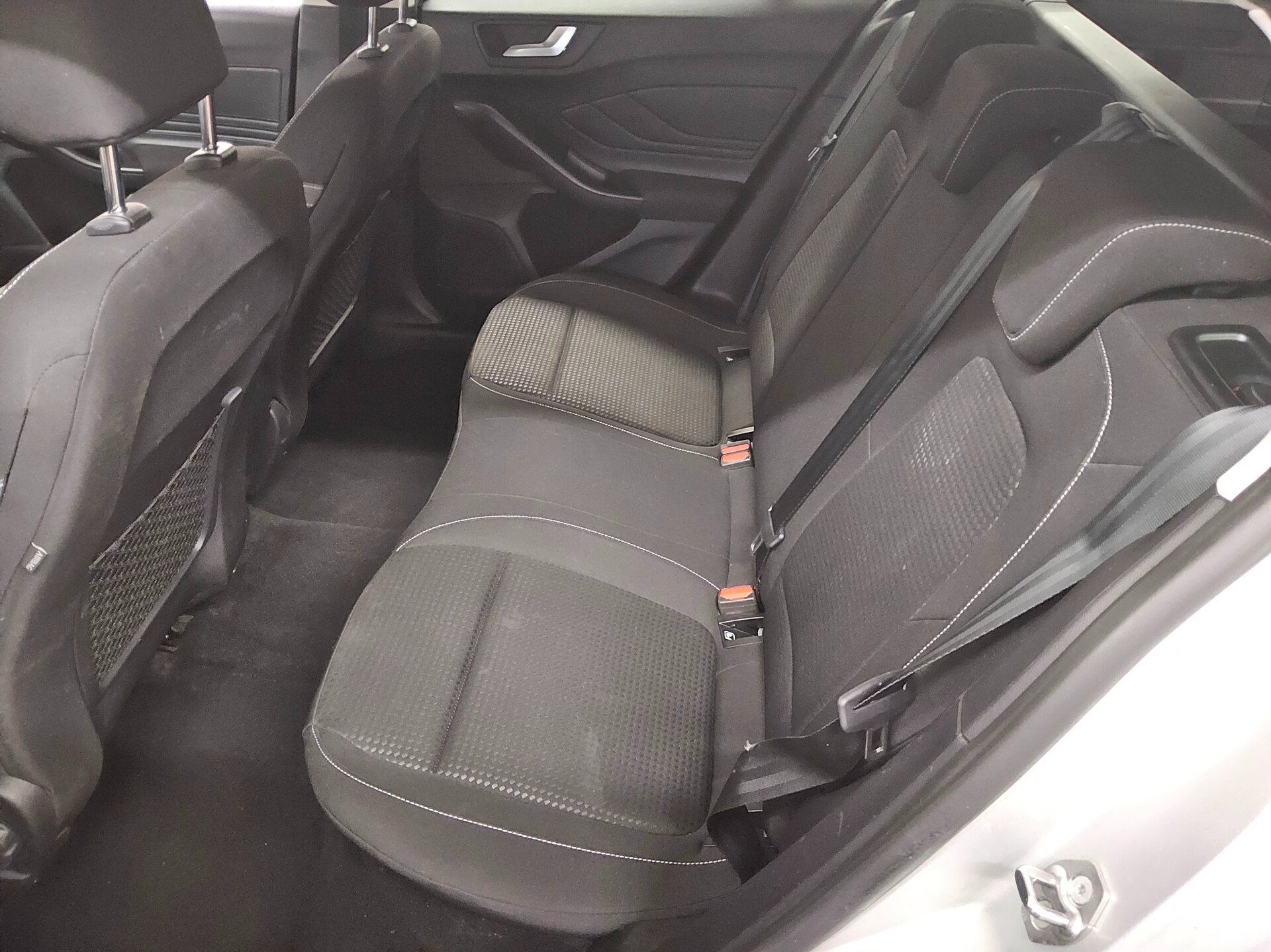Ford Focus Turnier 1.5 EB Cool&Connect Navi LED Shz RFK 13