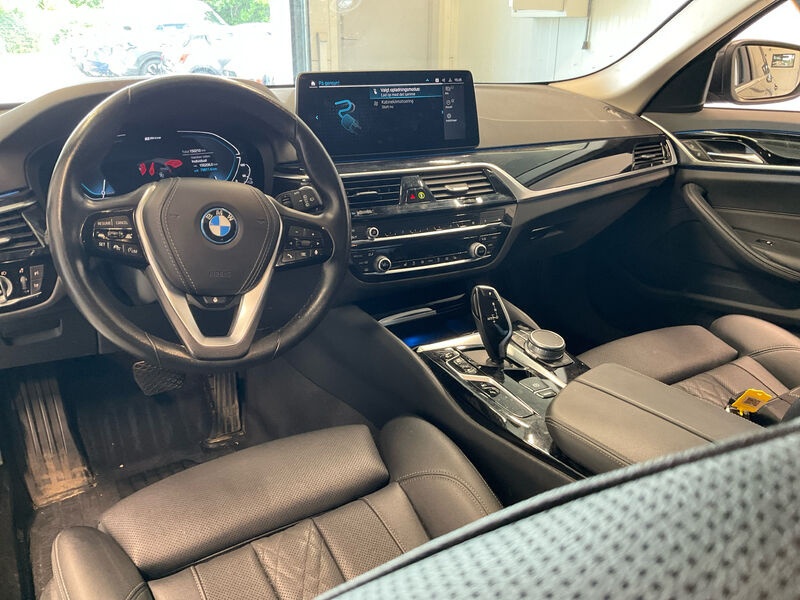 BMW 530e Touring KLIMAAUT LED SHZ PDC AHK 5