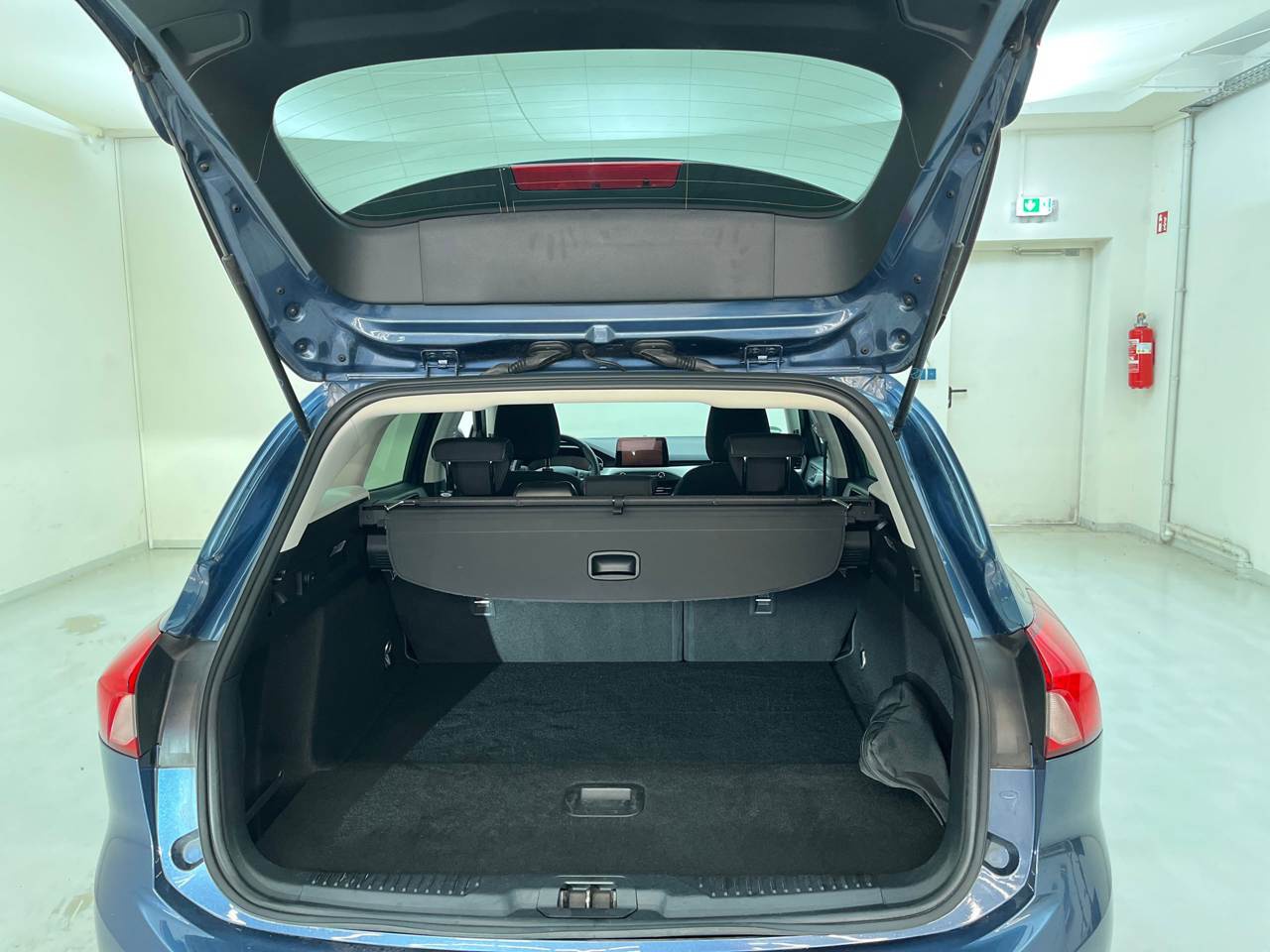 Ford Focus Turnier 2.0 EB Cool&Connect NAVI LED SHZ PDC AHK 11
