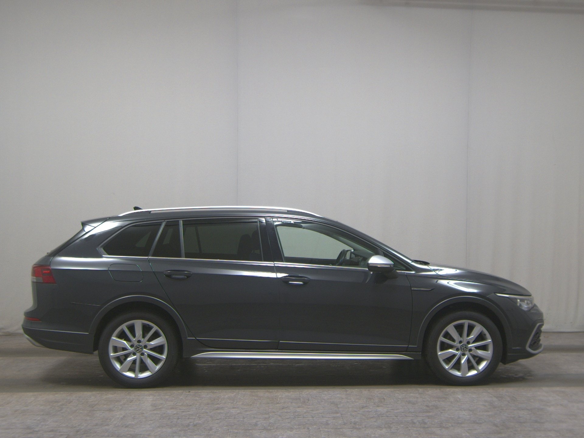 Volkswagen Golf-8 Alltrack 2.0 TDI 4M Navi DC AHK ACC