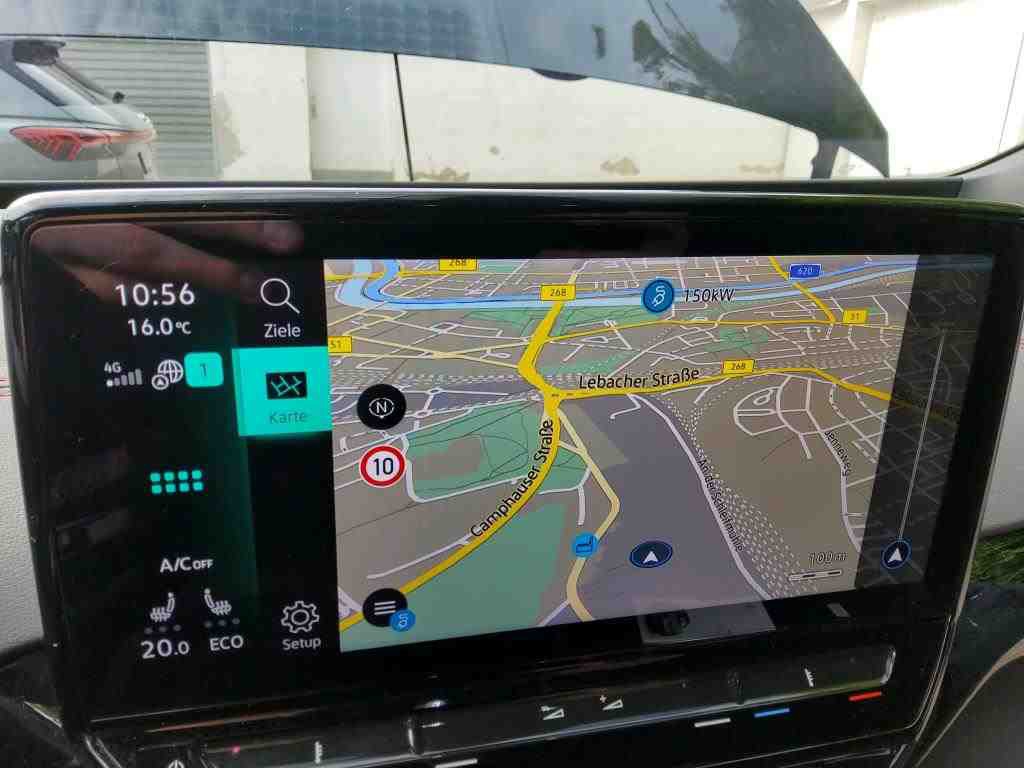 Volkswagen ID.5 NAVI LED PANO SHZ PDC 9