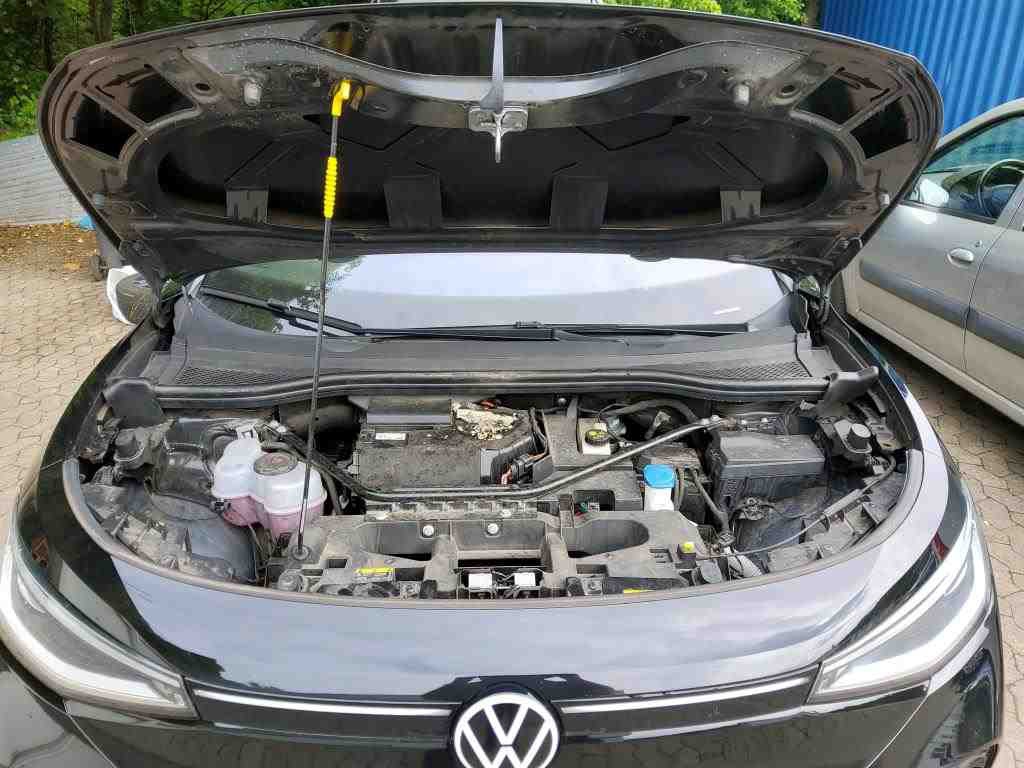 Volkswagen ID.5 NAVI LED PANO SHZ PDC 10