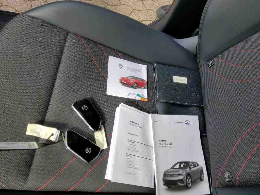 Volkswagen ID.5 NAVI LED PANO SHZ PDC 8