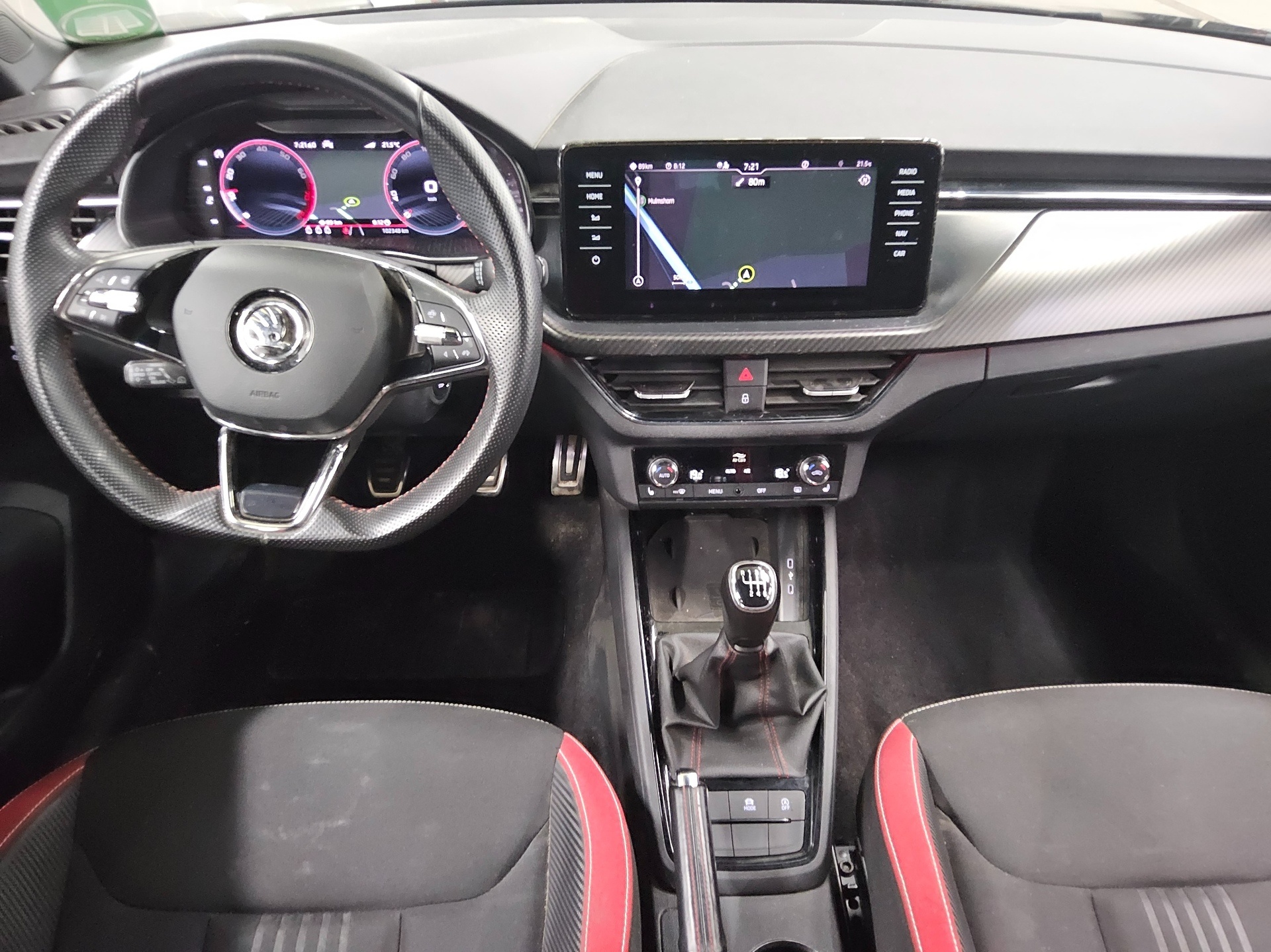 Skoda Kamiq 1.5 TSI Monte Carlo LED vc Shz Pano AHK 5
