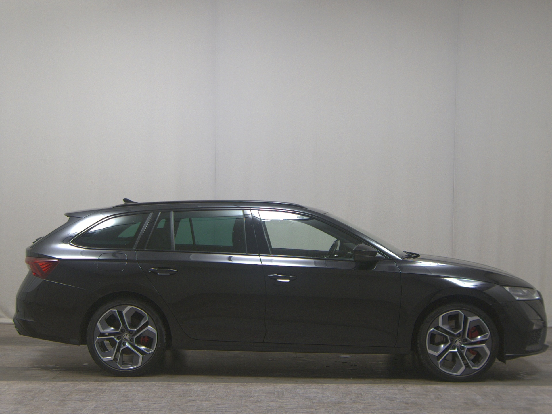 Skoda Octavia Kombi 2.0 TSI Navi LED Shz HuD CANTON T-Leder