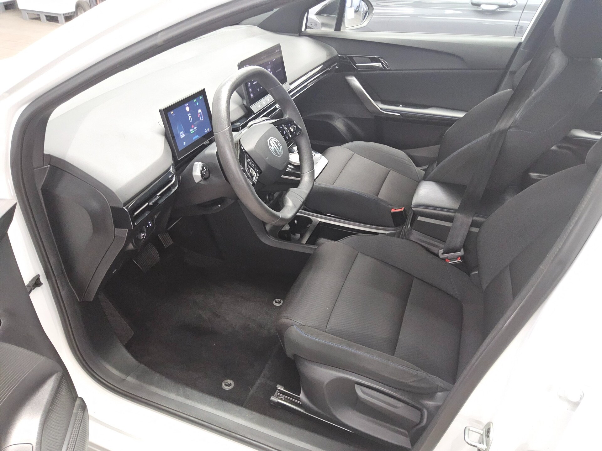 MG MG4 Standard 51 kWh Virtual LED PDC 8