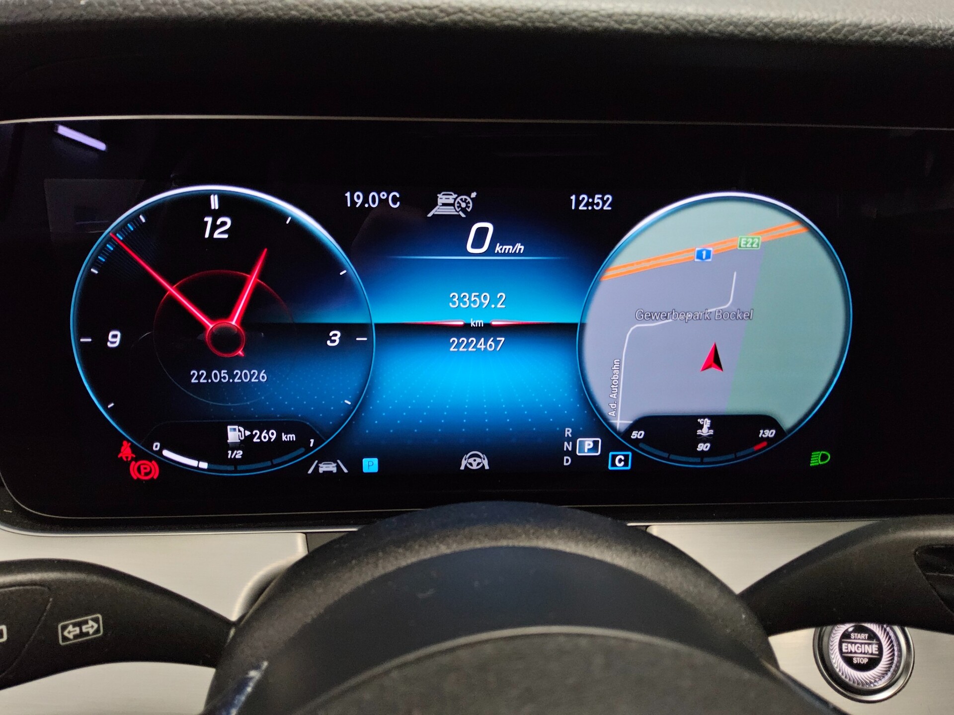 Mercedes-Benz E 220 T d 4M Avantgarde Leder Navi Widescr. RFK 8