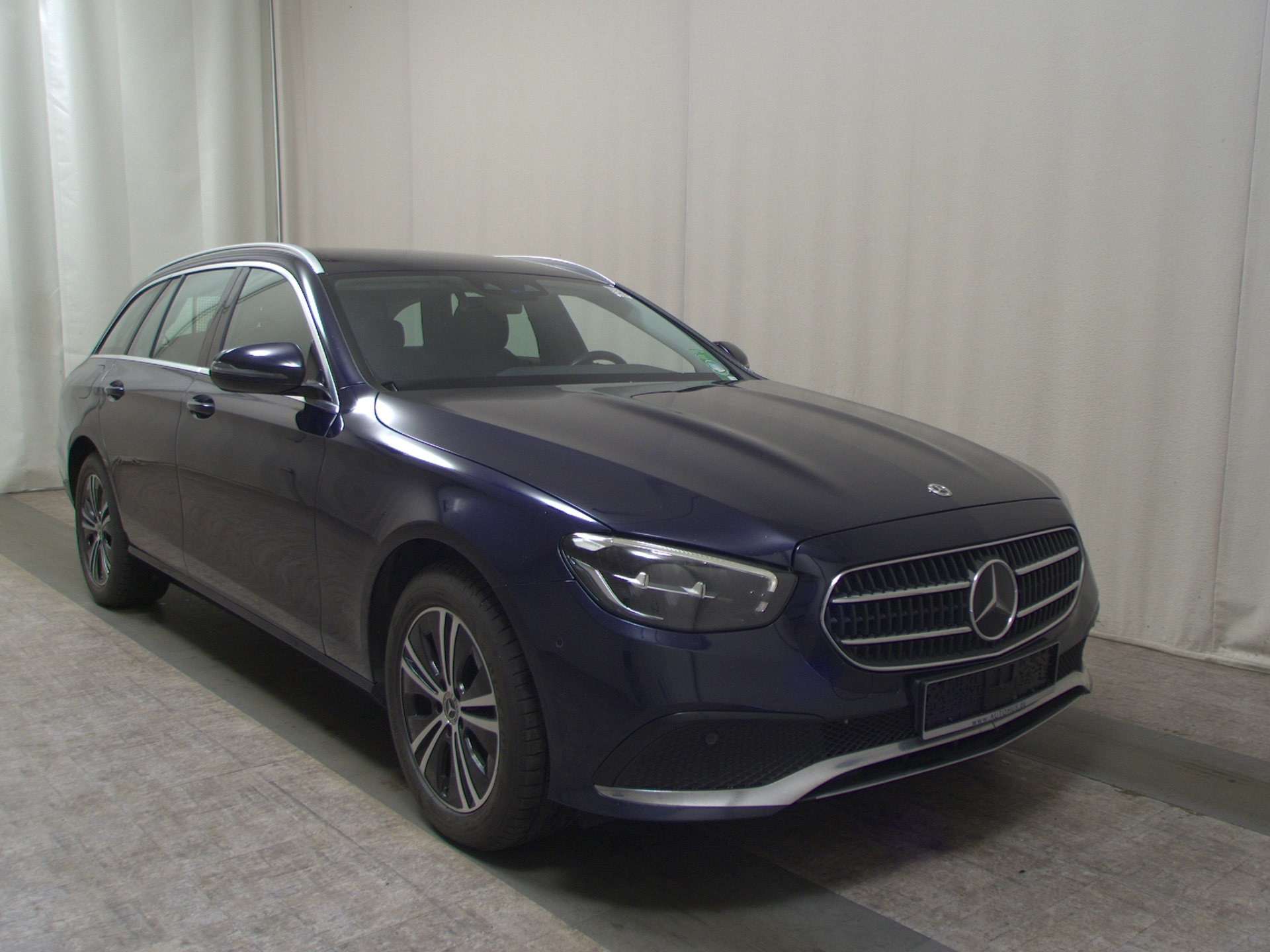 Mercedes-Benz E 220 T d 4M Avantgarde Leder Navi Widescr. RFK 3