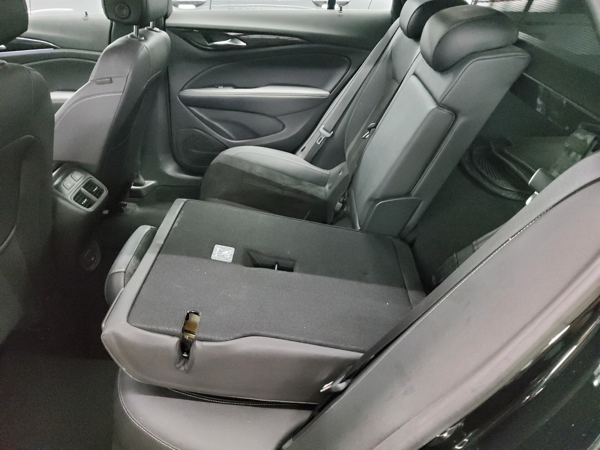 Opel Insignia ST 1.5 D Elegance Navi LED RFK Alcantara SHZ 12