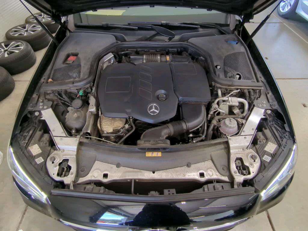 Mercedes-Benz E 300 T de Navi LED Widescrn GSD AHK 12
