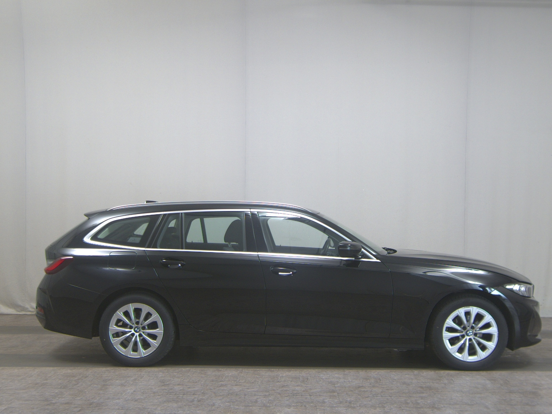 BMW 318dA Touring T-Leder Navi LED ACC