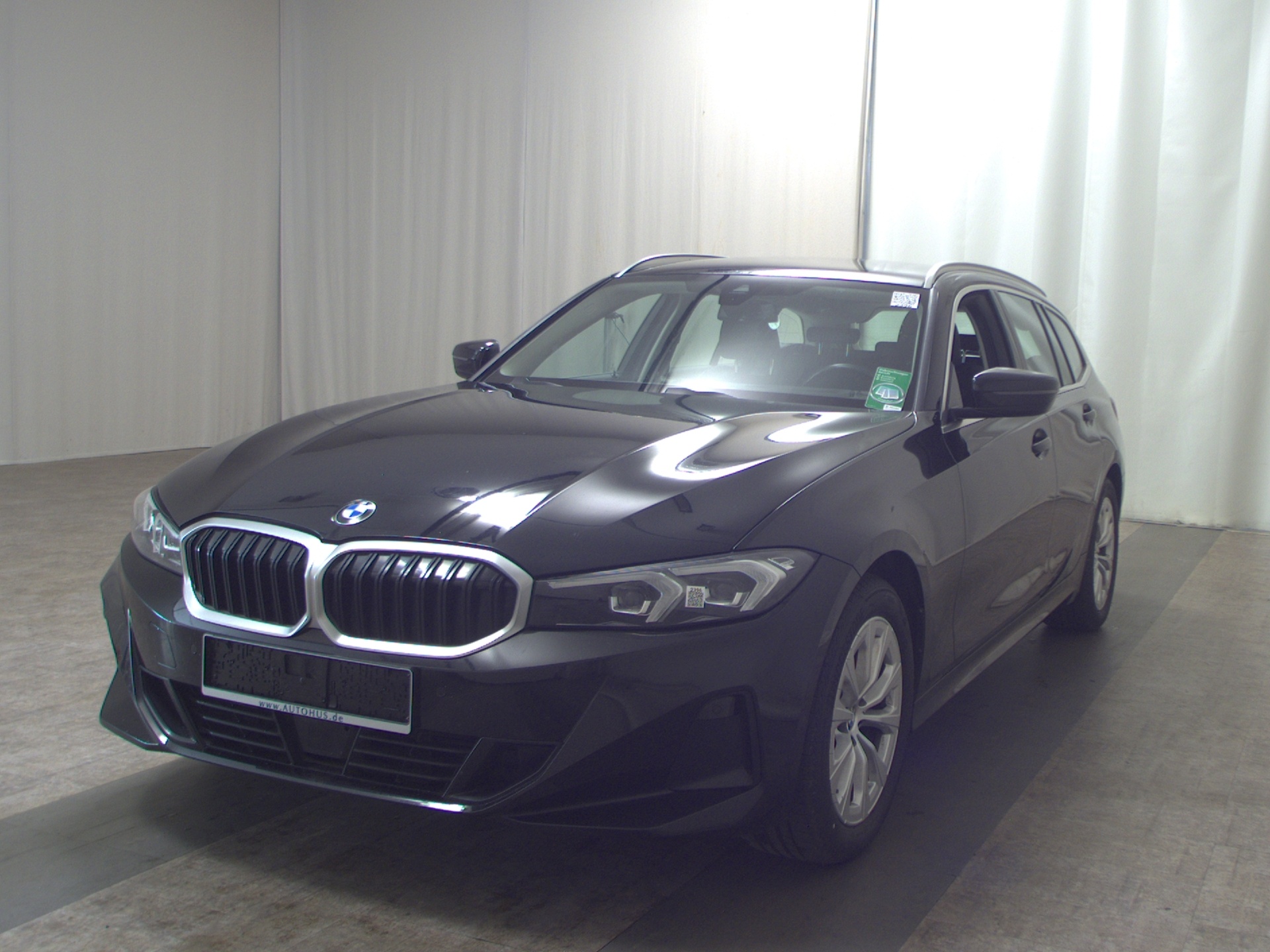 BMW 318dA Touring T-Leder Navi LED ACC 2