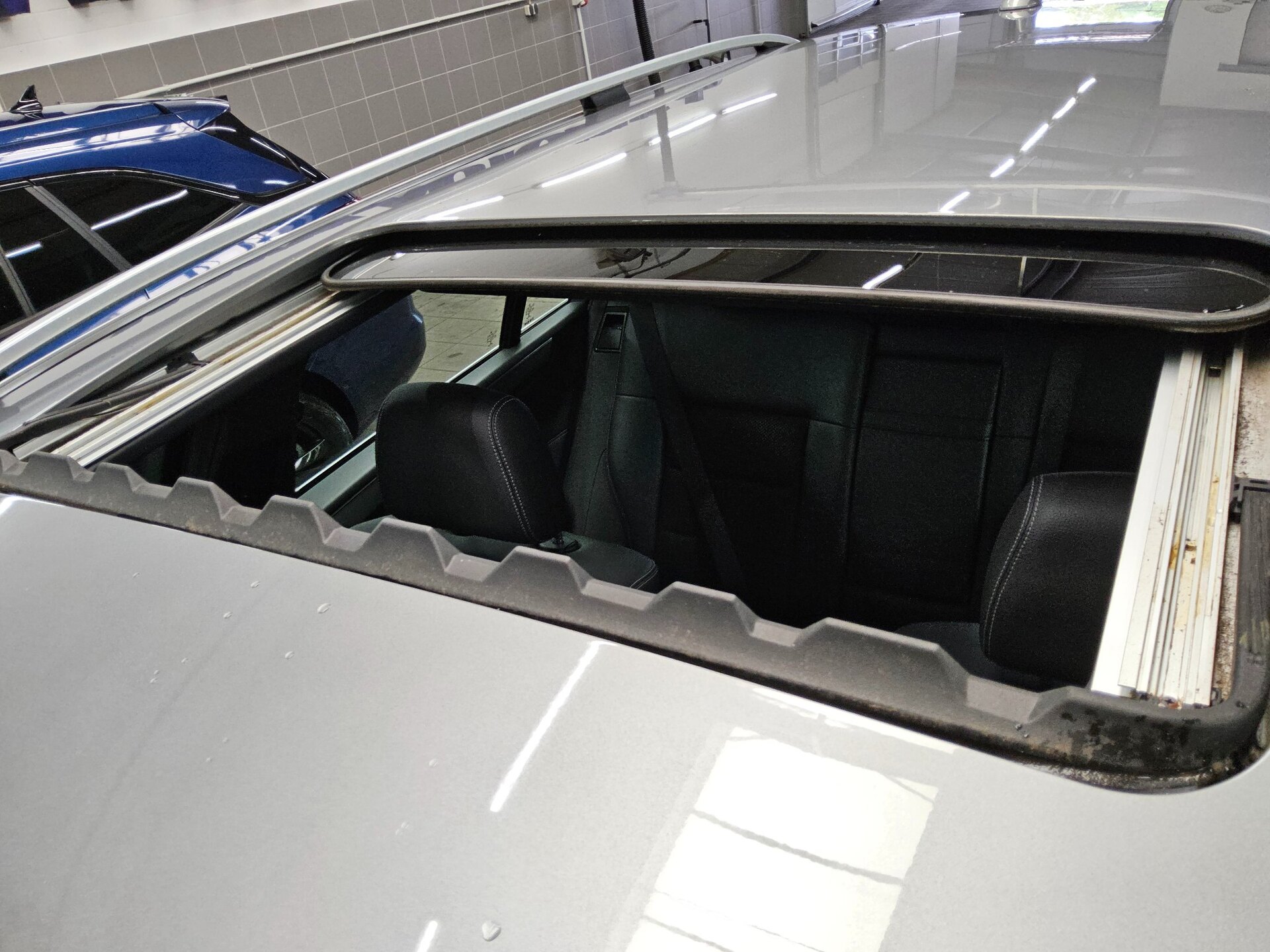 Mercedes-Benz E 220 T BT Avantgarde T-Leder Navi LED GSD AHK 11