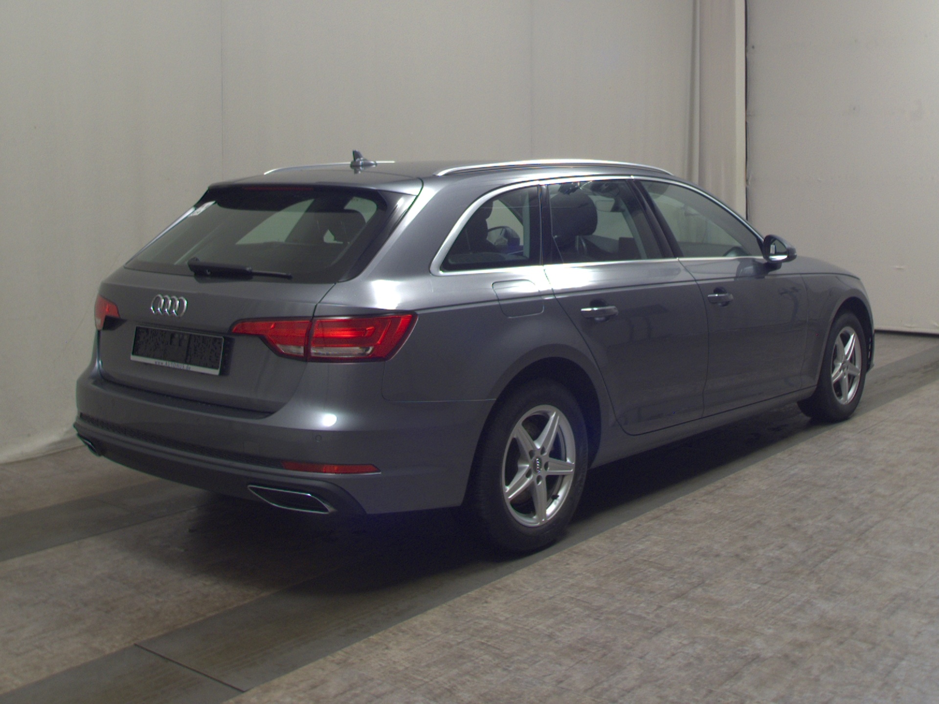 Audi A4 Avant 35 TDI Navi LED PDC Shz Tempomat 4
