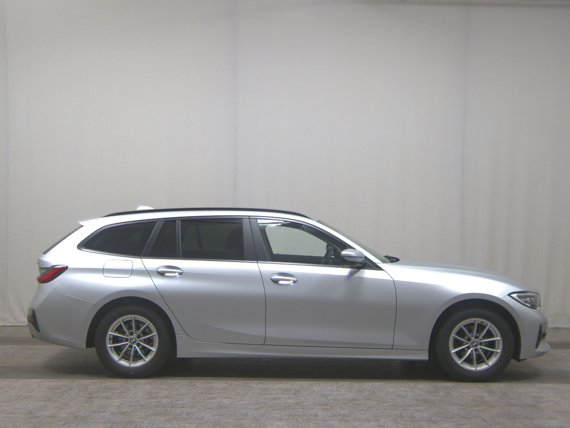 BMW 318d Touring Advantage T-Leder Navi LED LC Prof.