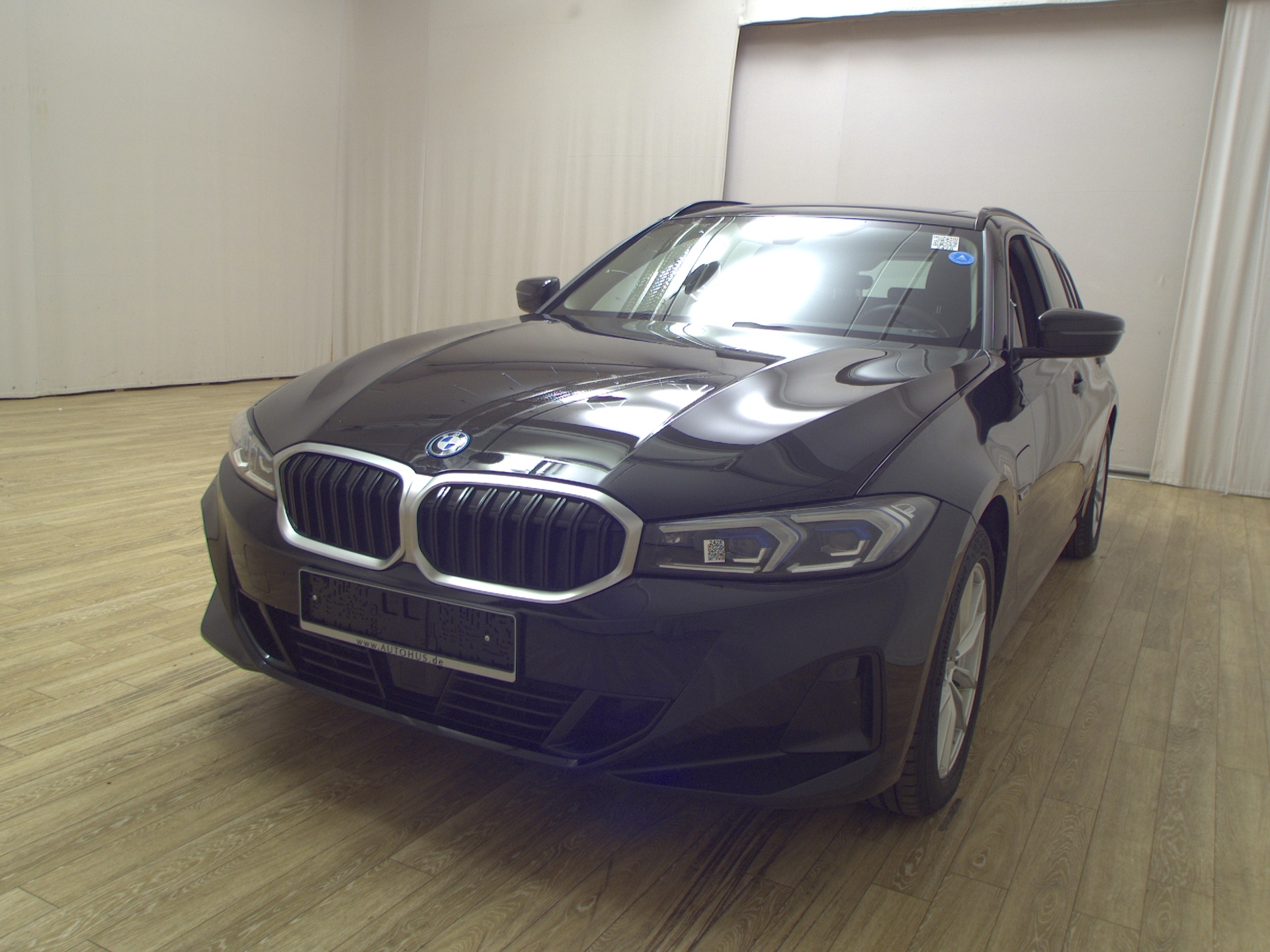 BMW 320 Touring PANO CURVED KAMERA 2