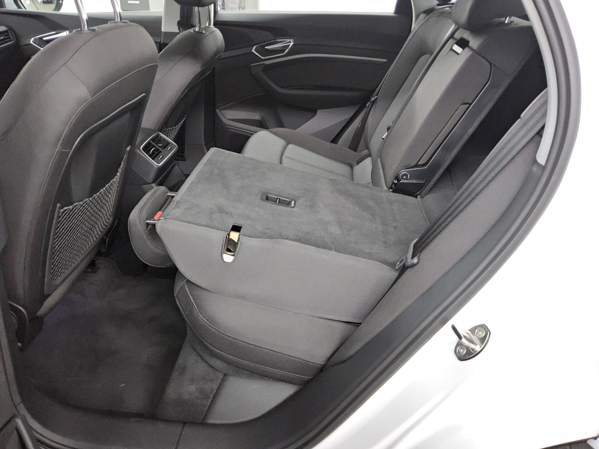 Audi e-tron S-Line NAVI KLIMAAUT LED SHZ PDC 13