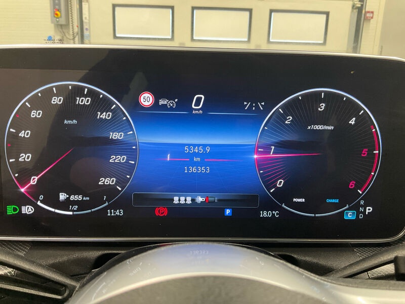 Mercedes-Benz C 220 T d Avantgarde NAVI KLIMAAUT LED RADIO TEMPO 5