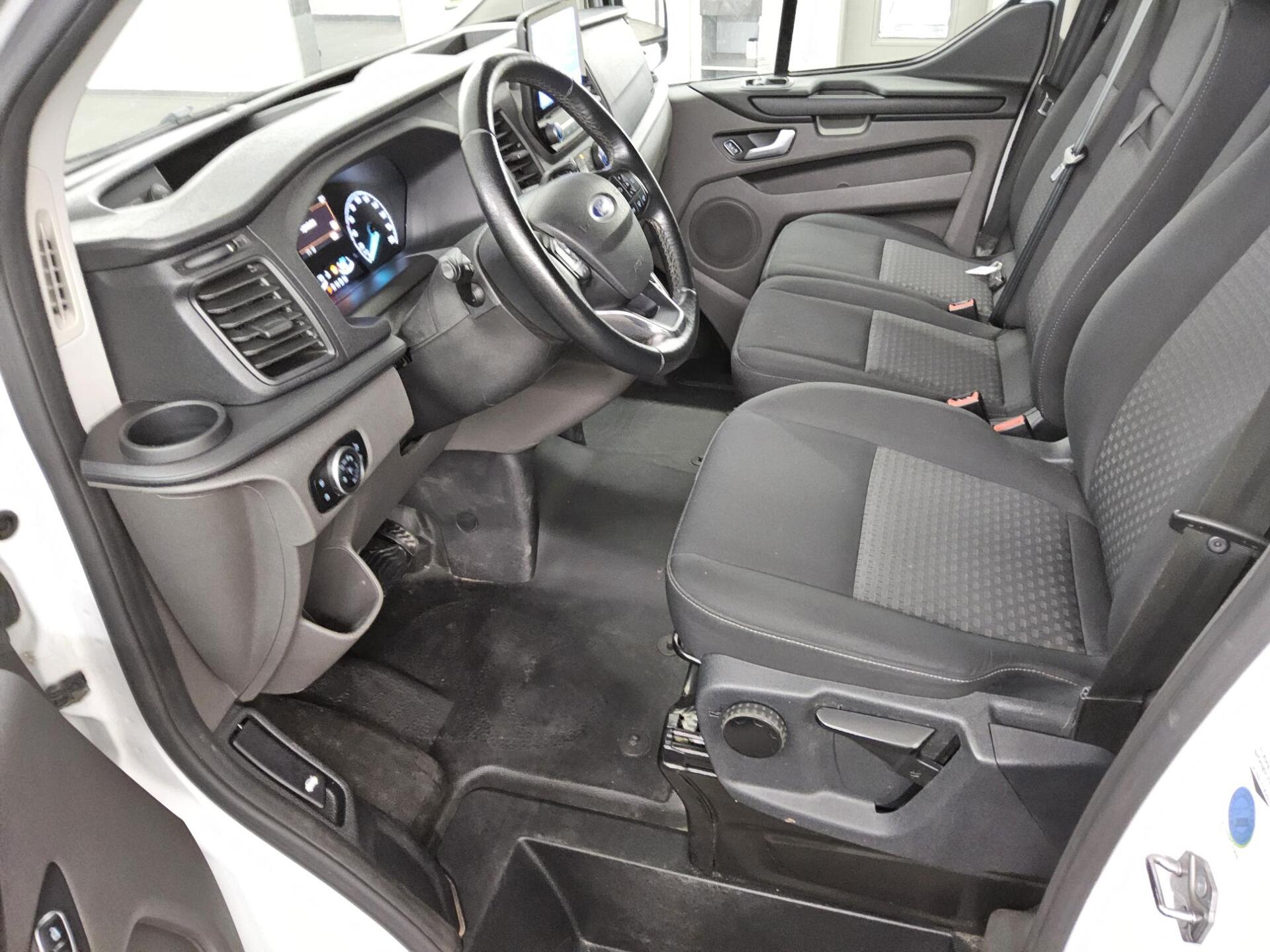 Ford Transit Custom L1H1 2.0 TDCi Trend 3-Sitzer Navi 8