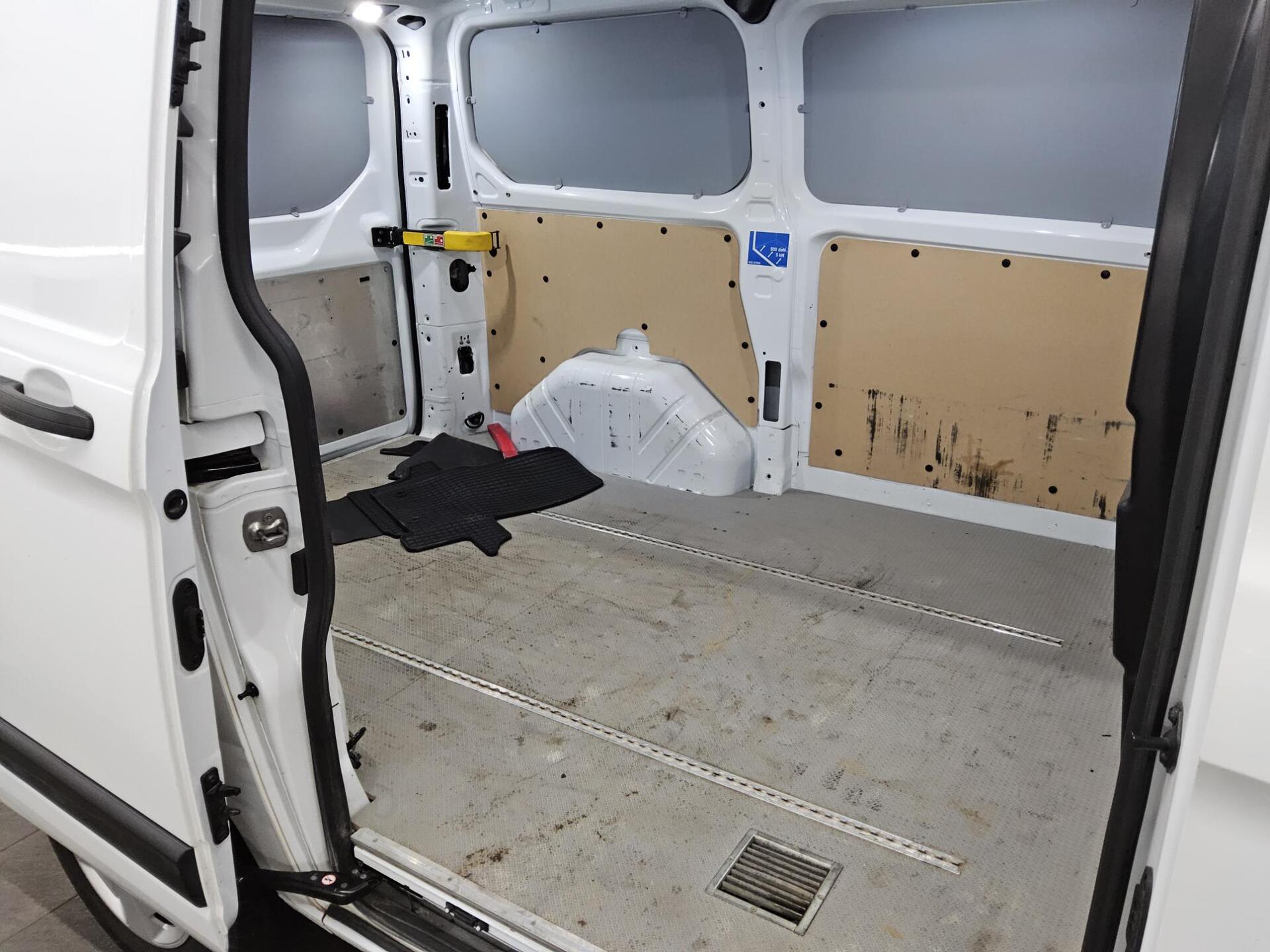 Ford Transit Custom L1H1 2.0 TDCi Trend 3-Sitzer Navi 12