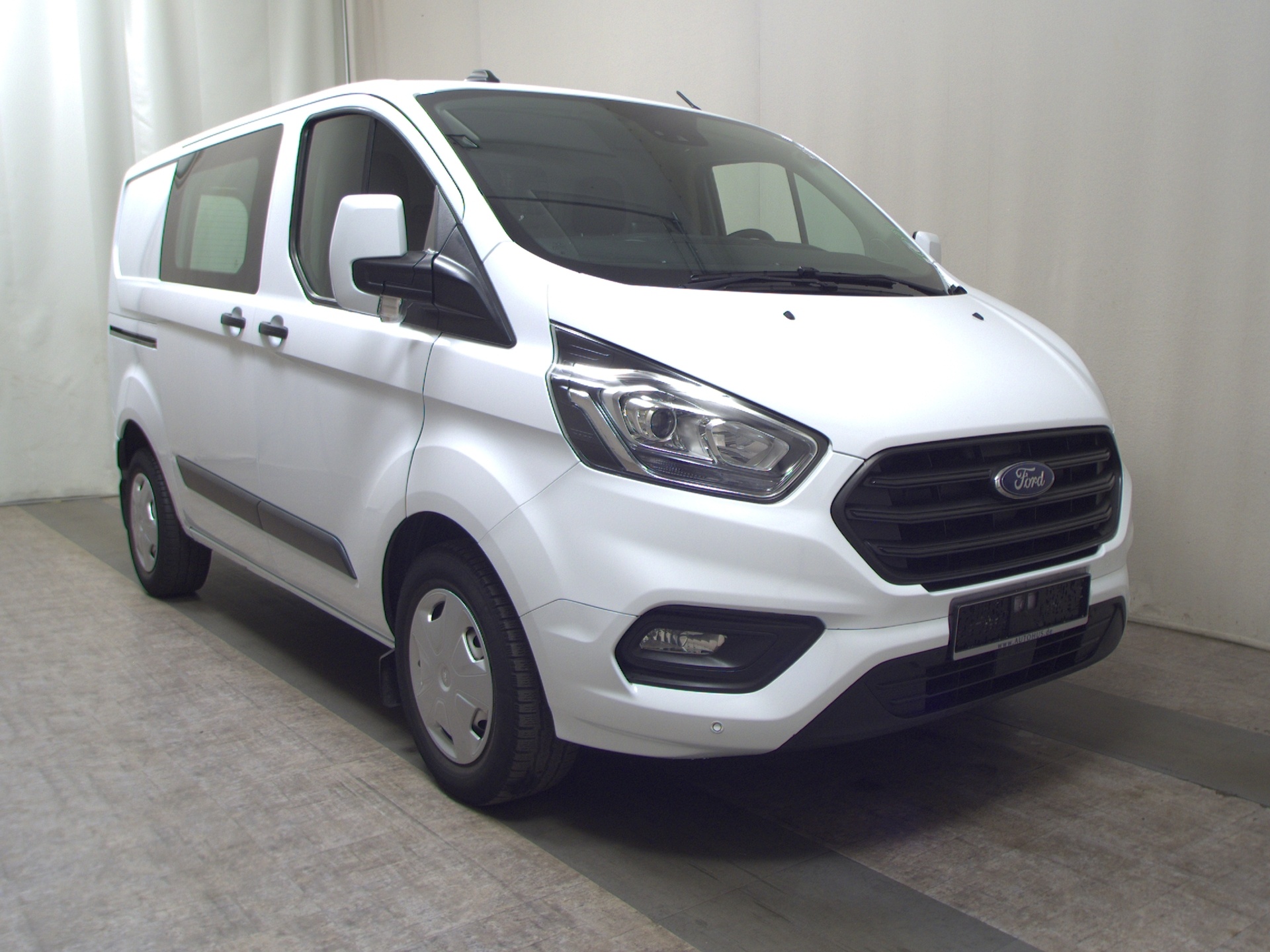 Ford Transit Custom 2.0 TDCi Trend 3-Sitze Navi StHzg 3