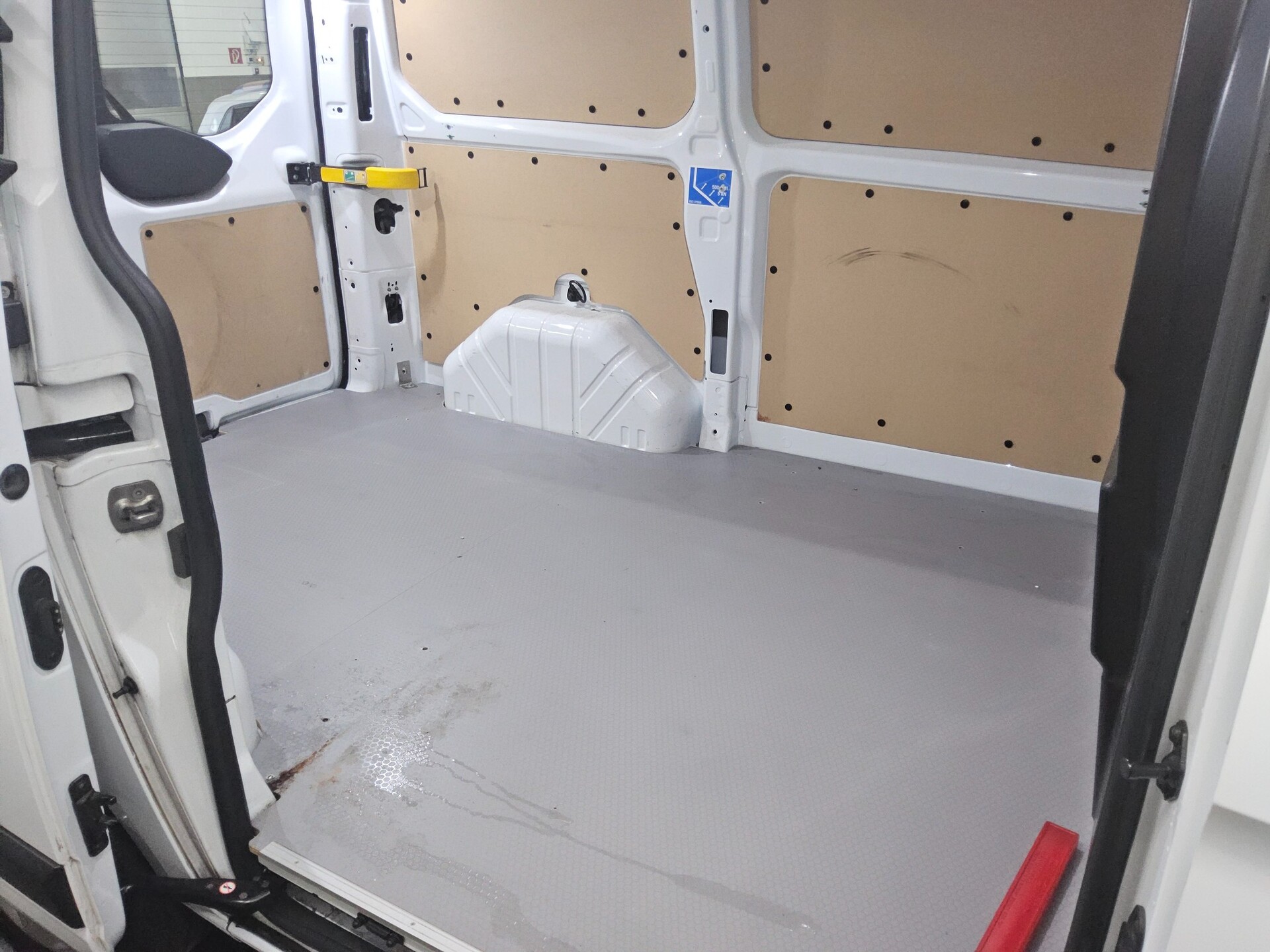 Ford Transit Custom 2.0 TDCi Trend 3-Sitze Navi StHzg 12