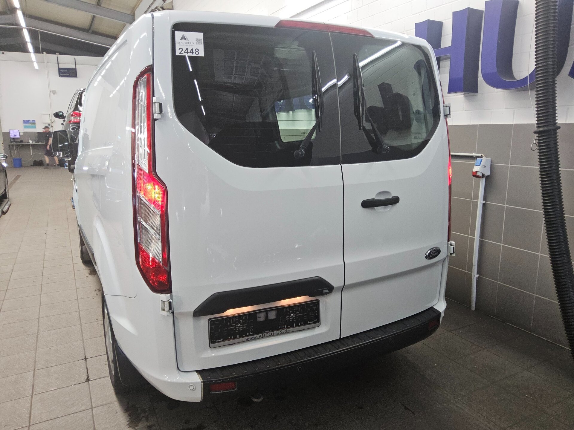 Ford Transit Custom 2.0 TDCi Trend 3-Sitze Navi StHzg 10