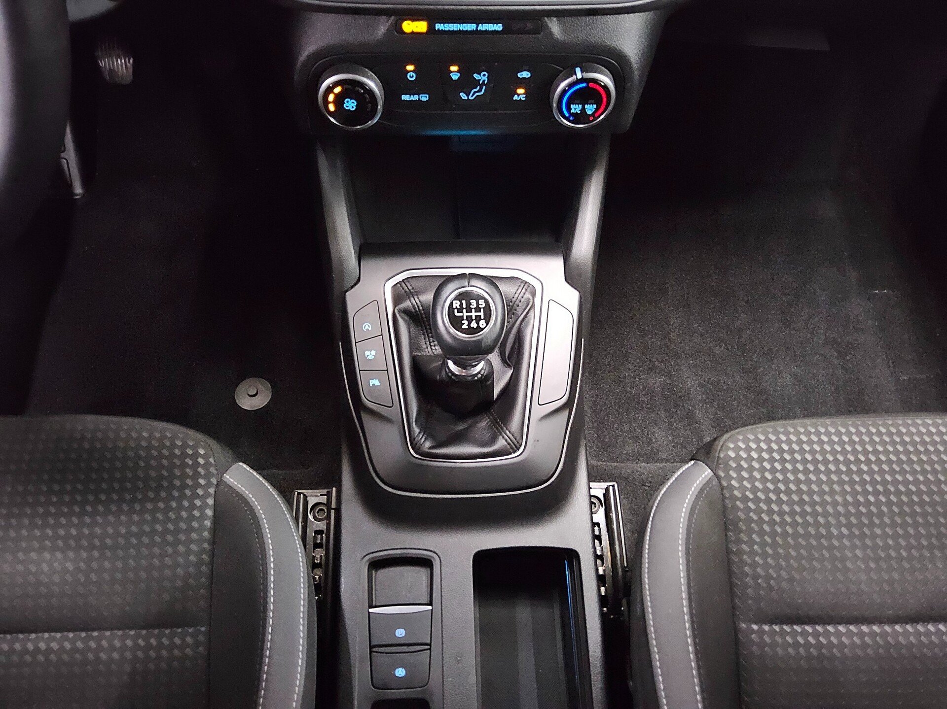 Ford Focus Turnier 1.5 EB Cool&Connect Navi LED 6