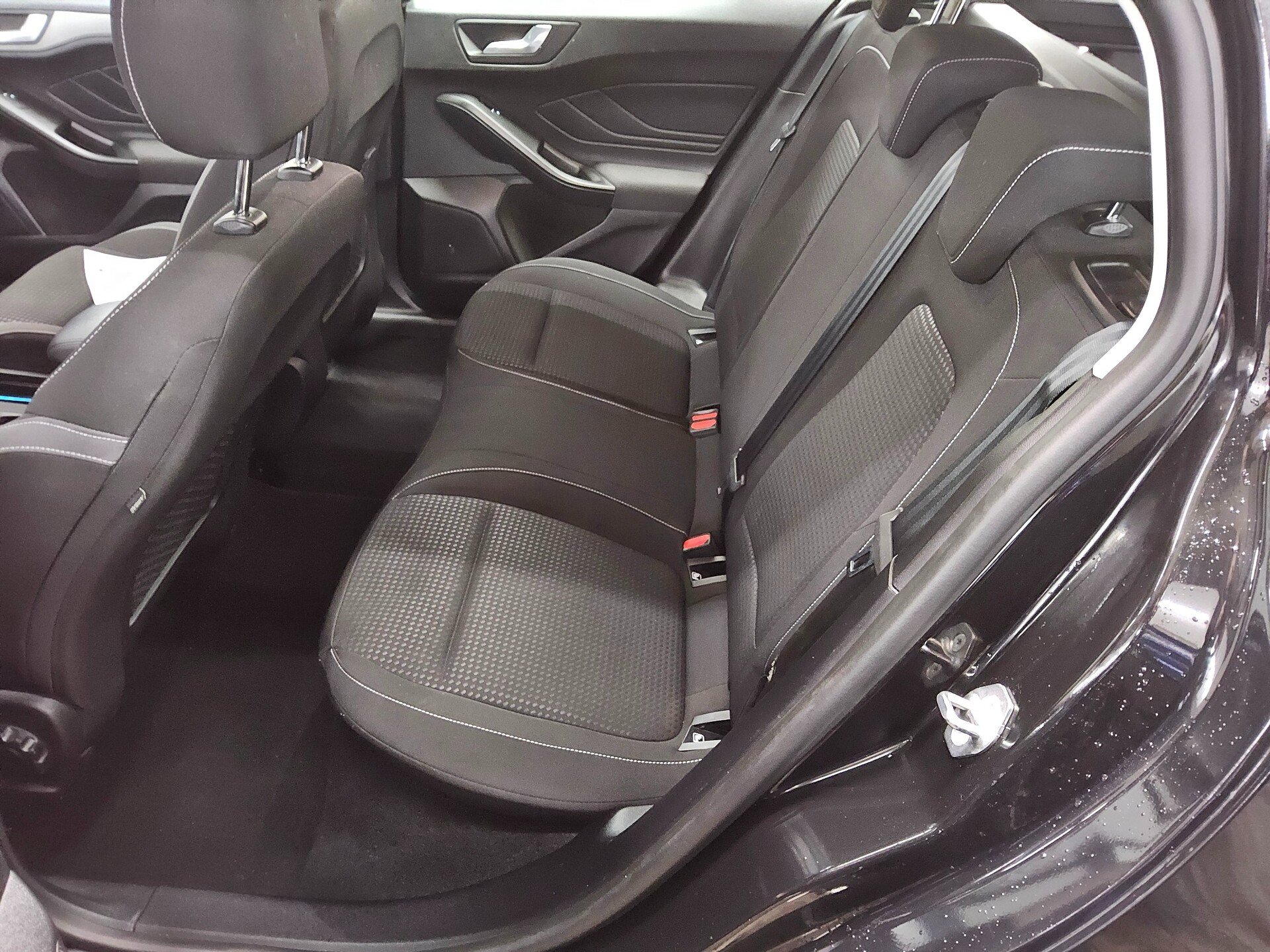 Ford Focus Turnier 1.5 EB Cool&Connect Navi LED 13
