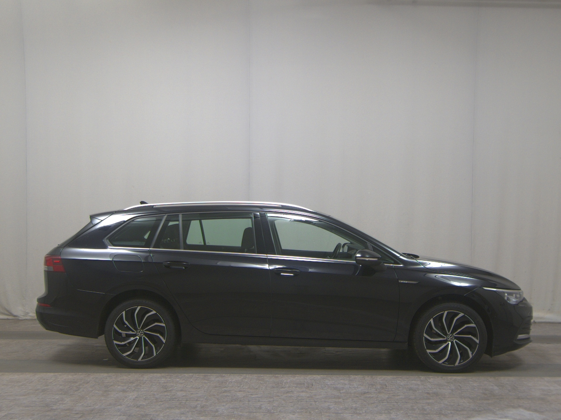 Volkswagen Golf-7 Var. 2.0 TDI Style