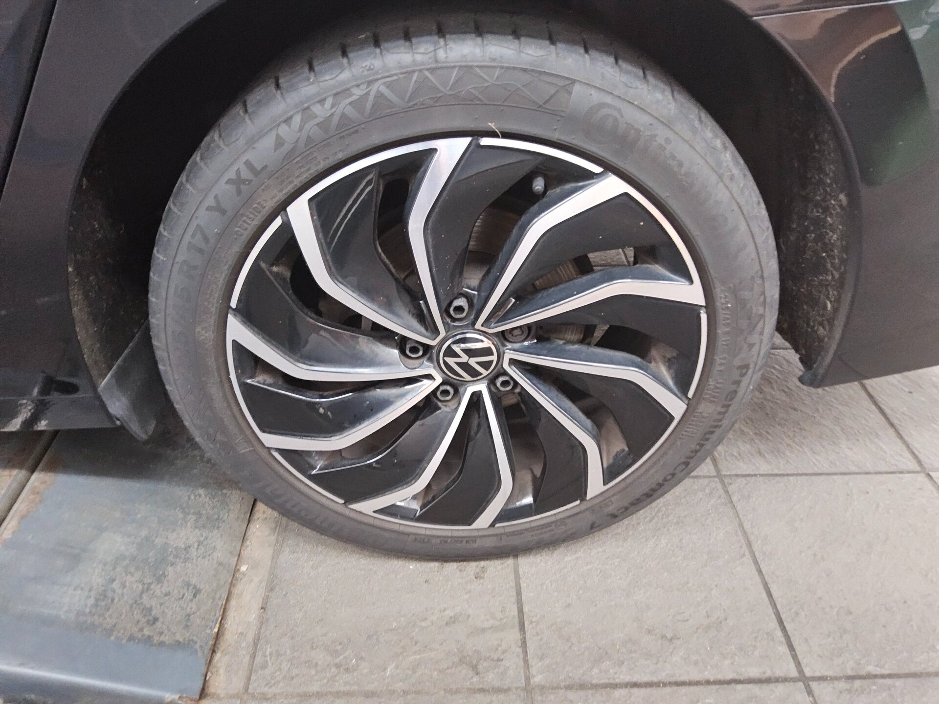 Volkswagen Golf-7 Var. 2.0 TDI Style 11