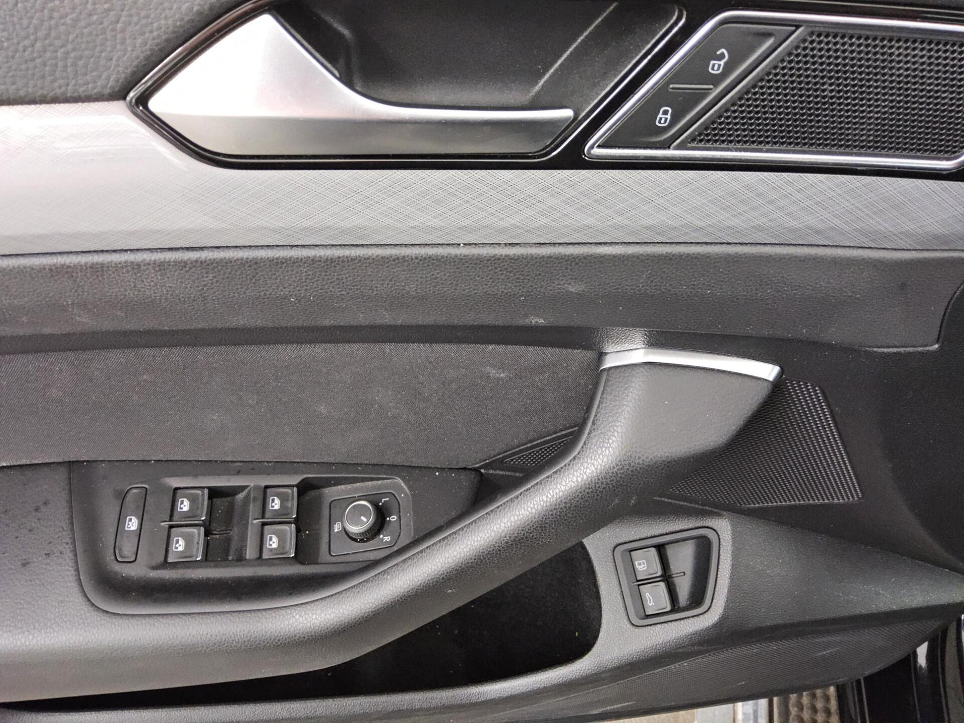 Volkswagen Passat Variant GTE 1.4 TSI Navi LED DC-Pro RFK ACC 10