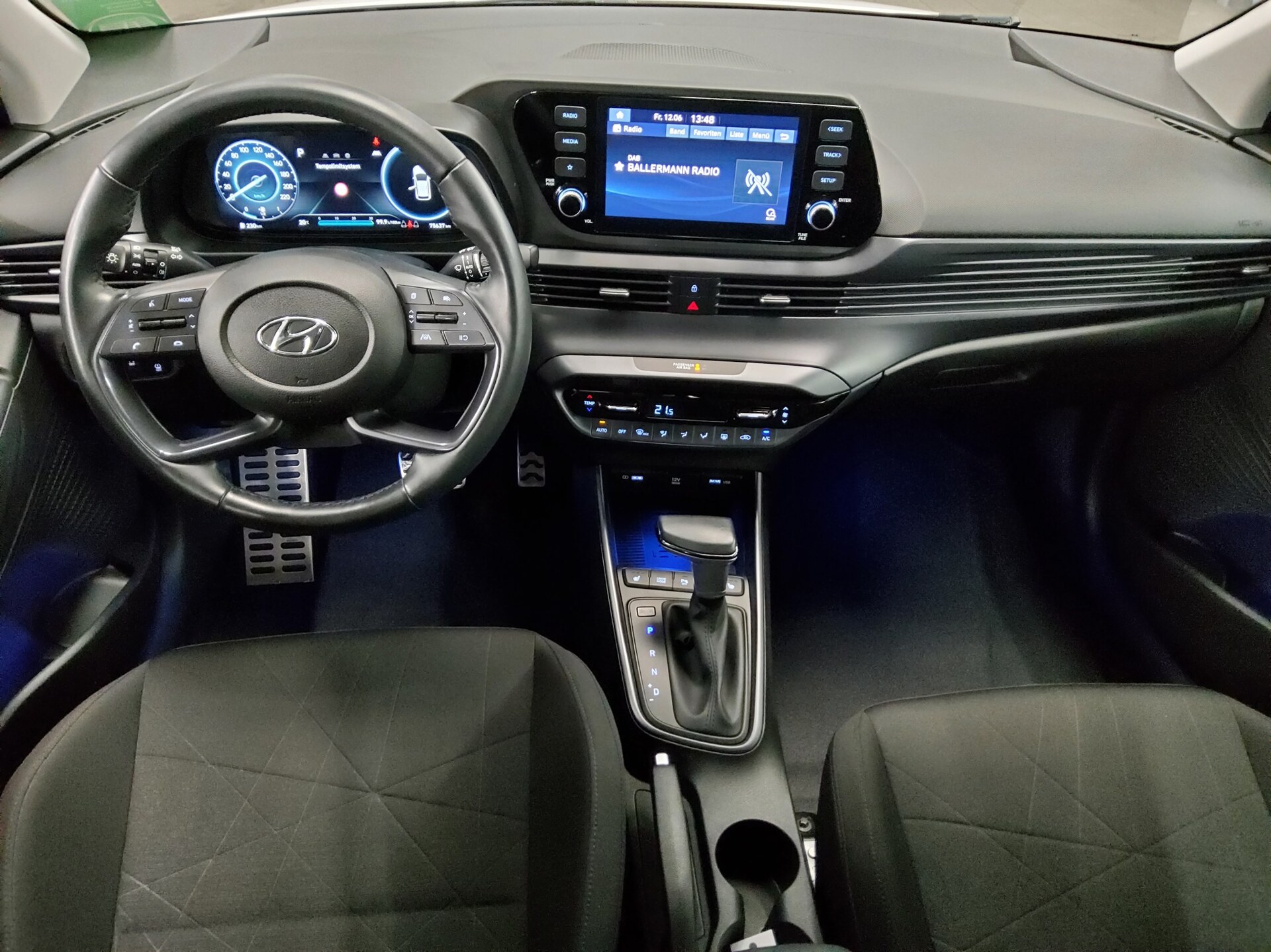 Hyundai Bayon 1.0 T-GDI Trend CarPlay DC RfK Lane LED 5