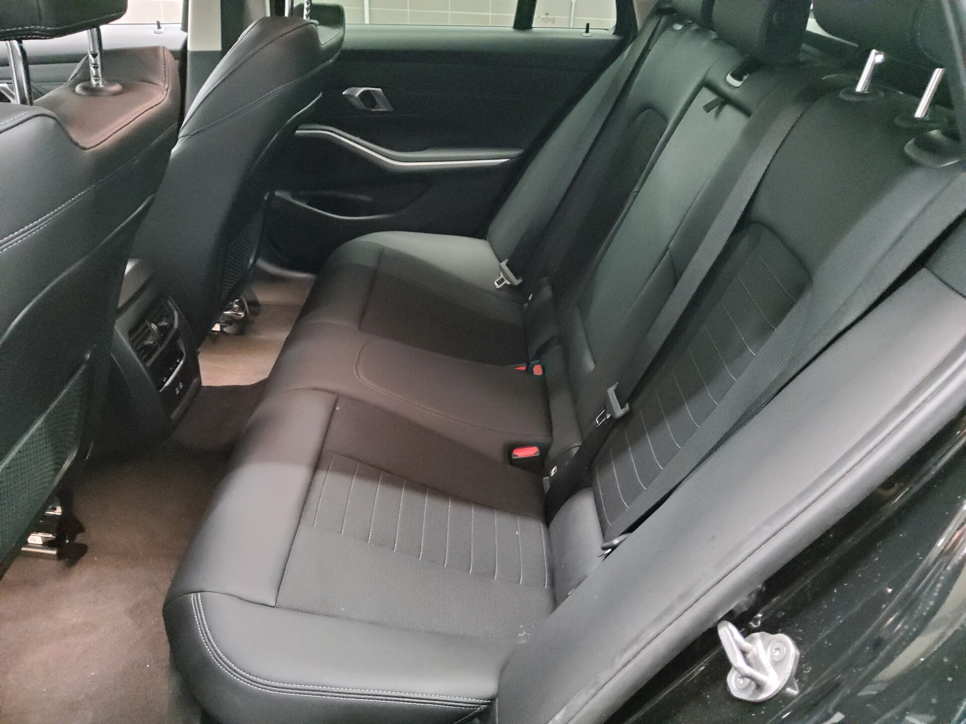 BMW 320e Touring Navi LED Wide Shz T-Leder 13