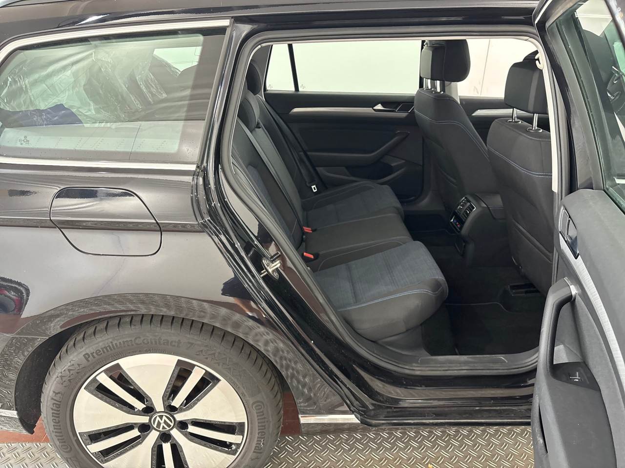 Volkswagen Passat Variant GTE 1.4 TSI GTE Navi LED AHK RFK 7
